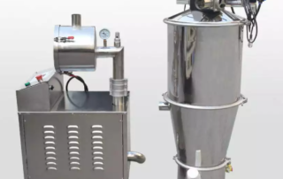 Vacuum conveyor